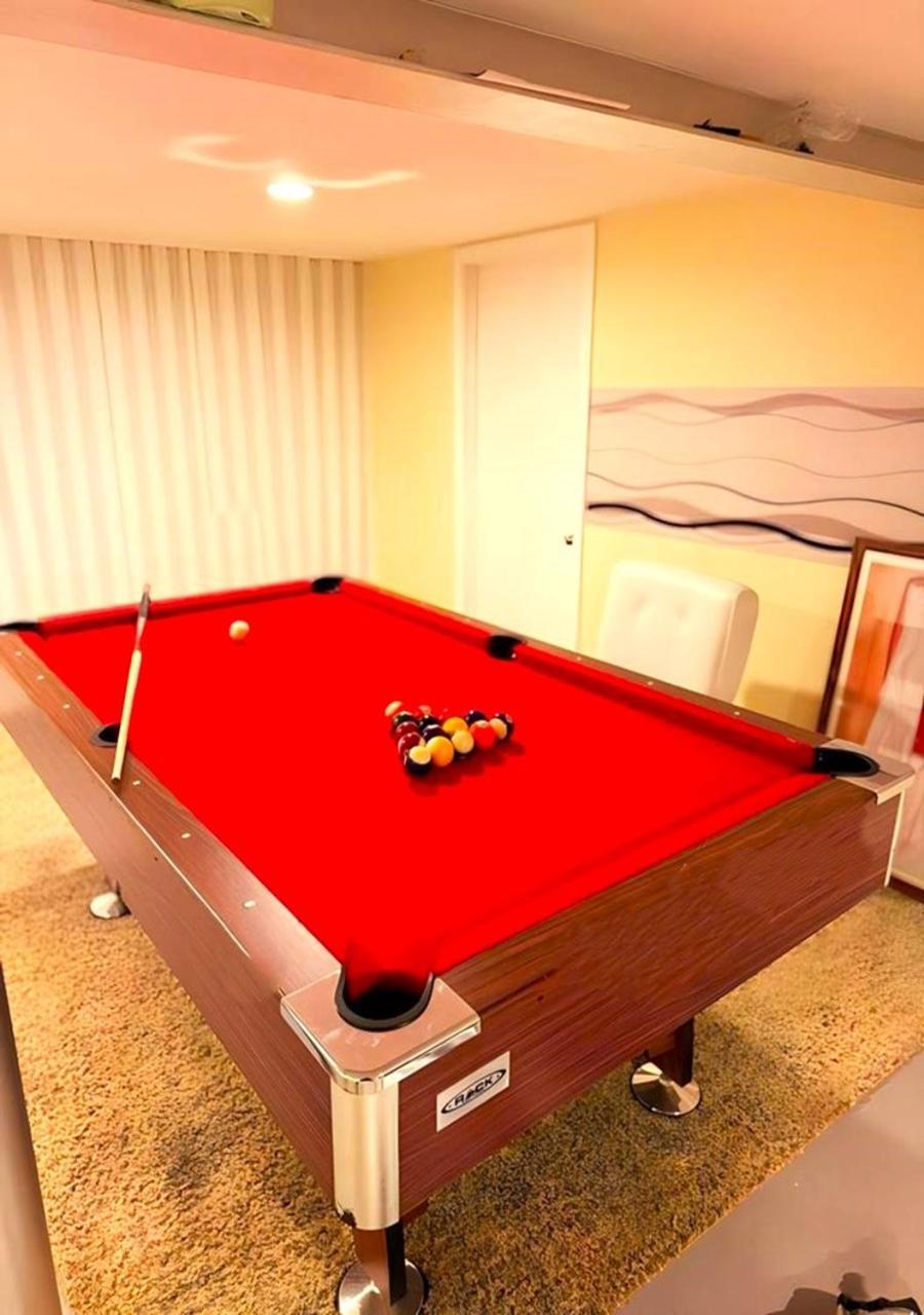 Fully Equipped Cozy 4/5 Br Apartment Chicago